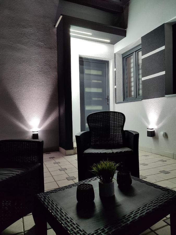 Rubikon Free Parking Apartmani Dusanovac Exterior foto